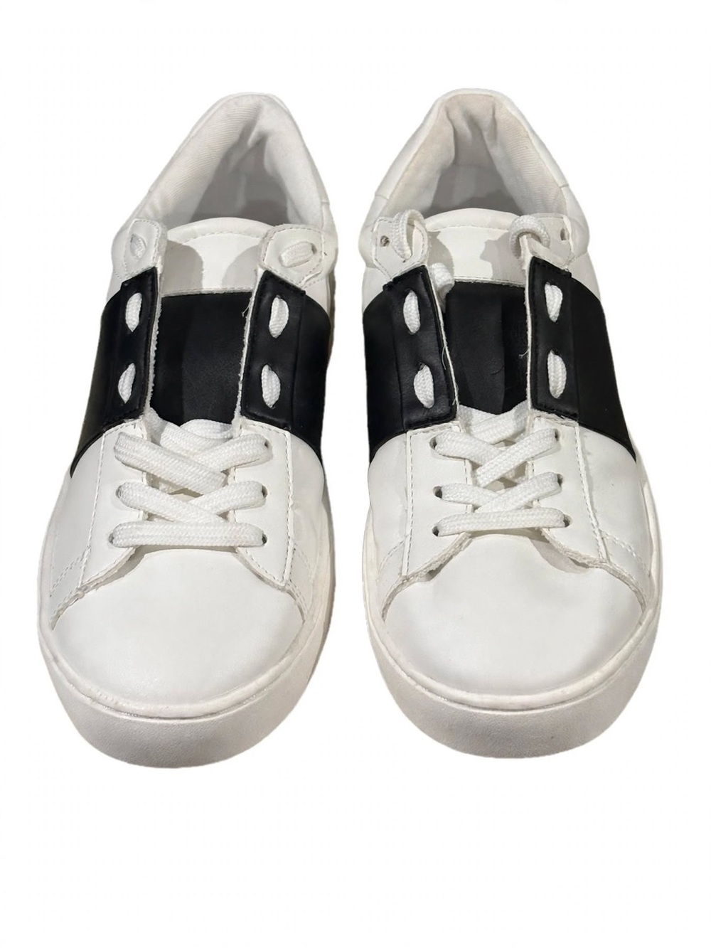 Steve Madden White & Black Platform Sneakers - Size 10 - Like New